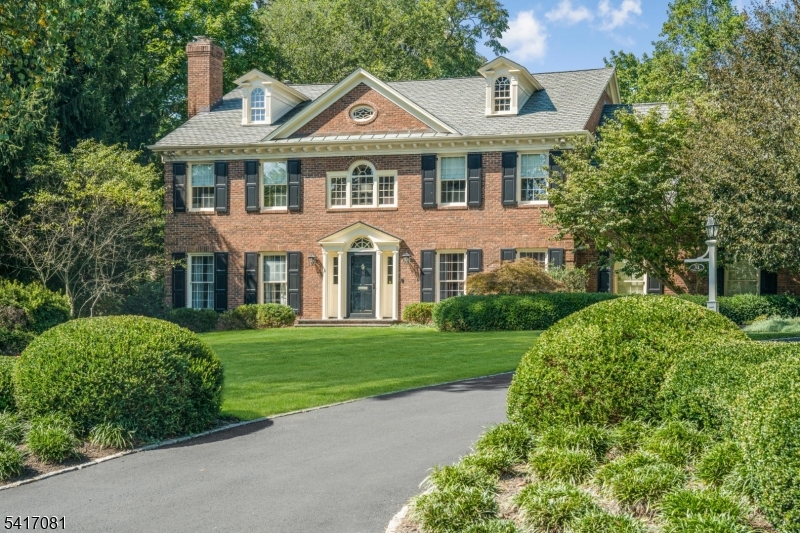 OLD SHORT HILLS - Residential
