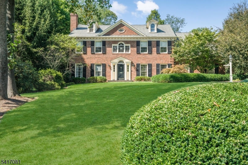OLD SHORT HILLS - Residential