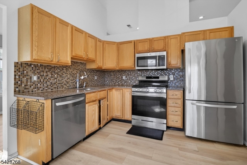 Stratton Meadows - Residential Lease