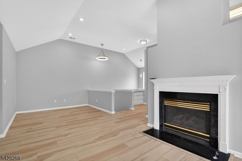 Stratton Meadows - Residential Lease