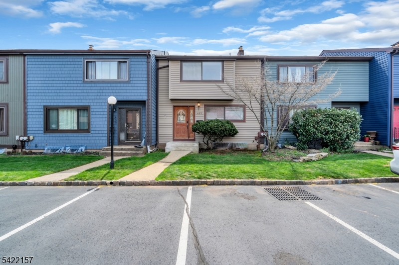 BROOKSIDE SQUARE - Residential