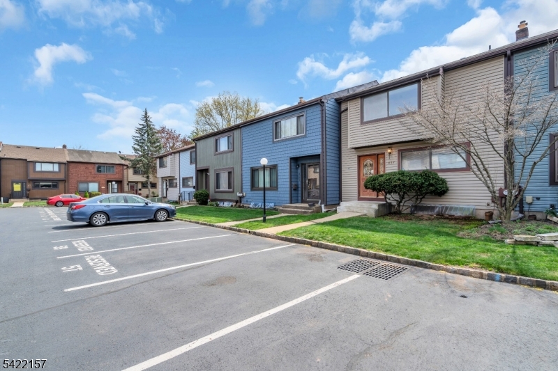 BROOKSIDE SQUARE - Residential