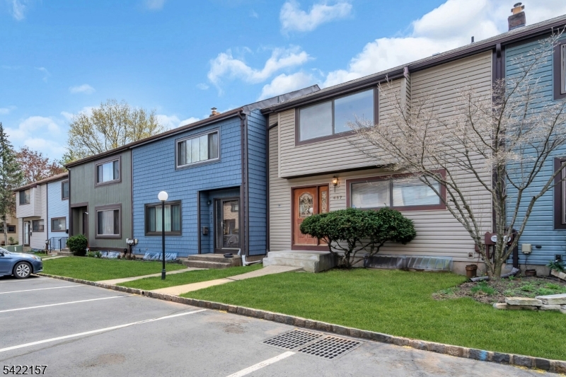 BROOKSIDE SQUARE - Residential