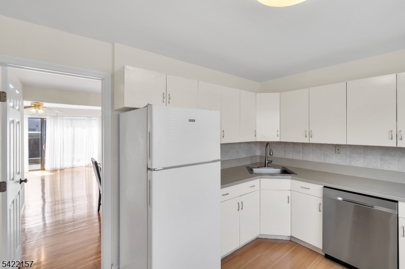 BROOKSIDE SQUARE - Residential