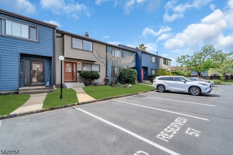 BROOKSIDE SQUARE - Residential