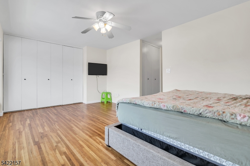 BROOKSIDE SQUARE - Residential