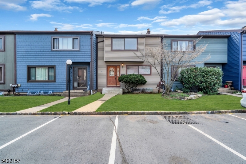 BROOKSIDE SQUARE - Residential