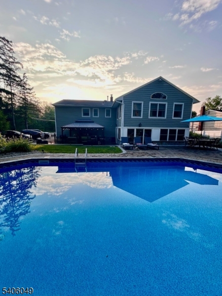 WESTCADWELL - Residential