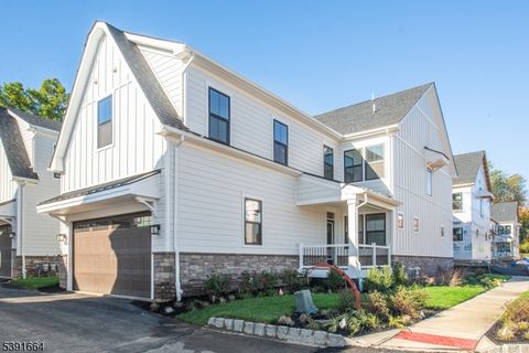 14 Willow Ln, Parsippany-Troy Hills Twp., NJ 07054 - #: 3992927