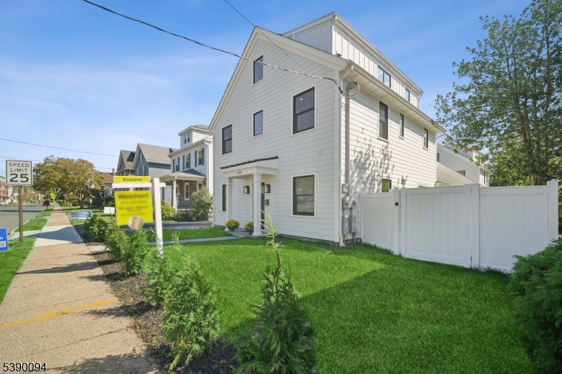DownTown Millburn - Residential