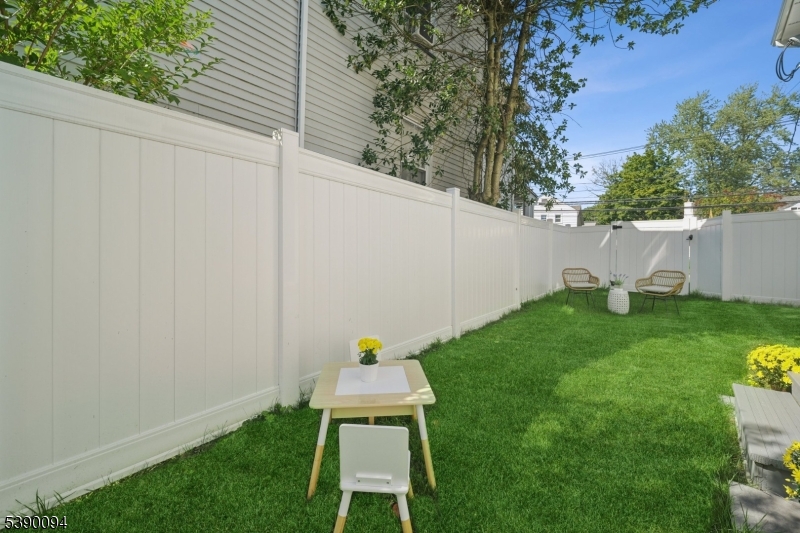 DownTown Millburn - Residential