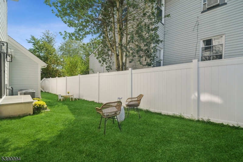 DownTown Millburn - Residential