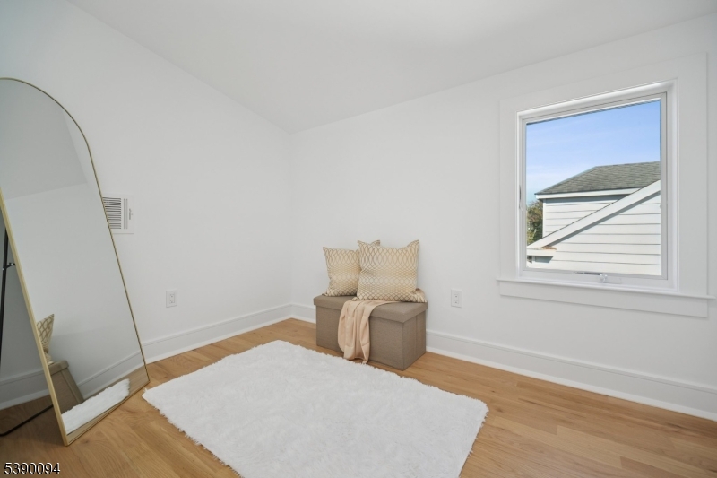 DownTown Millburn - Residential