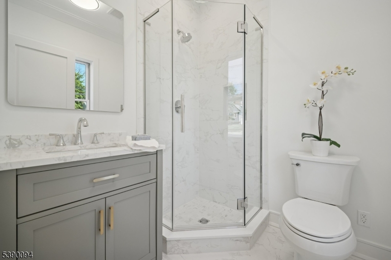 DownTown Millburn - Residential