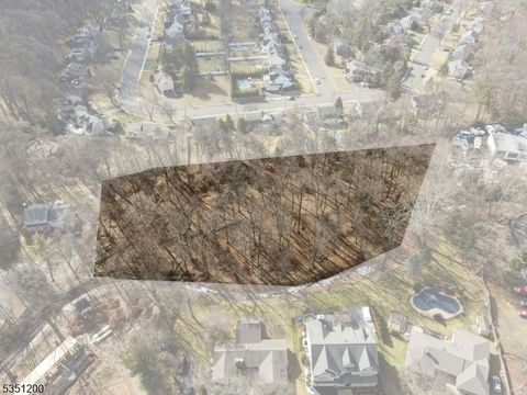 MLS: 3956923