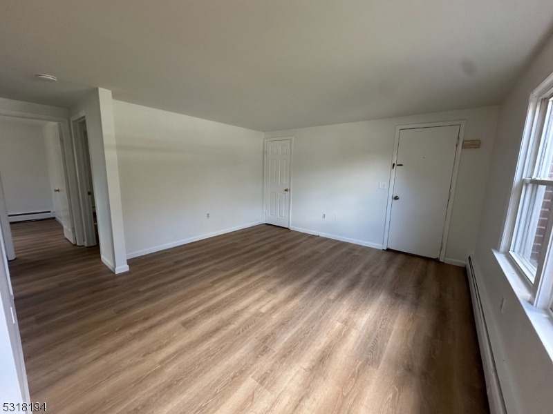 Hampton Manor - Residential Lease