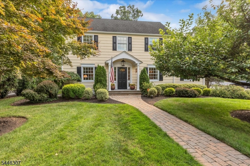 Photo 1 of 50 — 567 Lawrence Ave, Westfield Town, NJ 07090