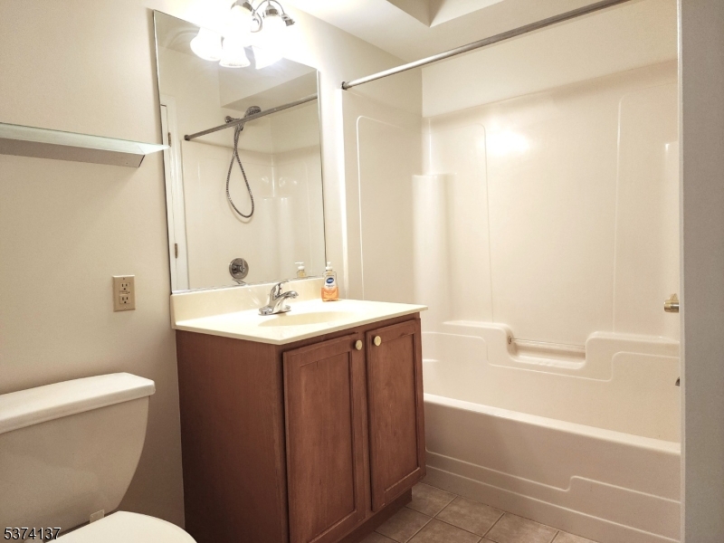 Rocky Hill Condominiums - Residential Lease