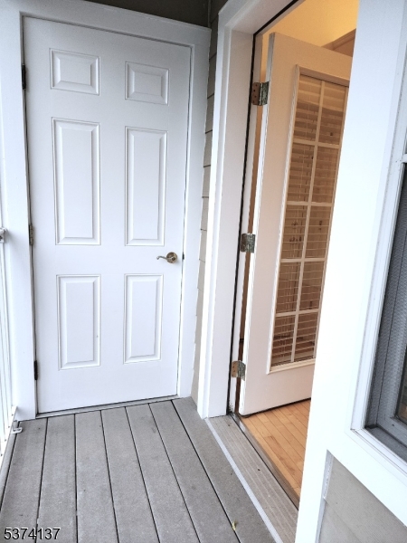 Rocky Hill Condominiums - Residential Lease