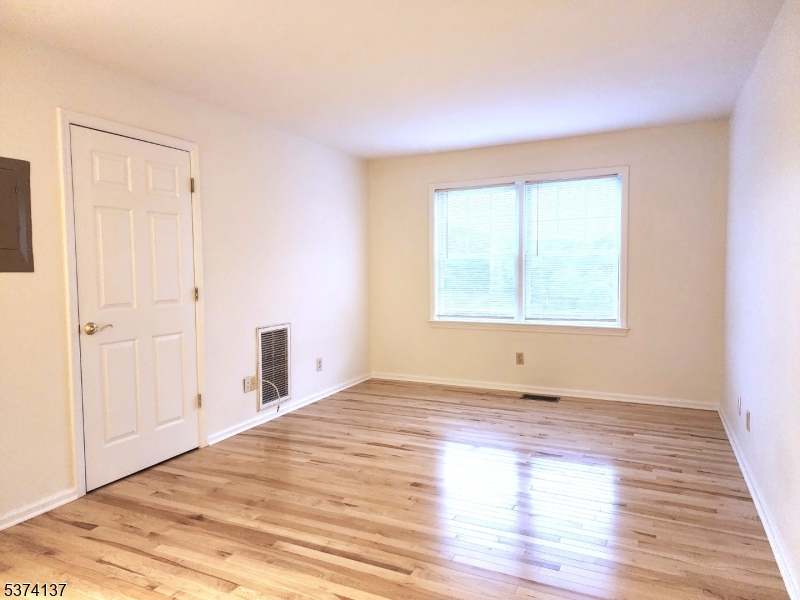 Rocky Hill Condominiums - Residential Lease