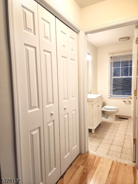 Rocky Hill Condominiums - Residential Lease