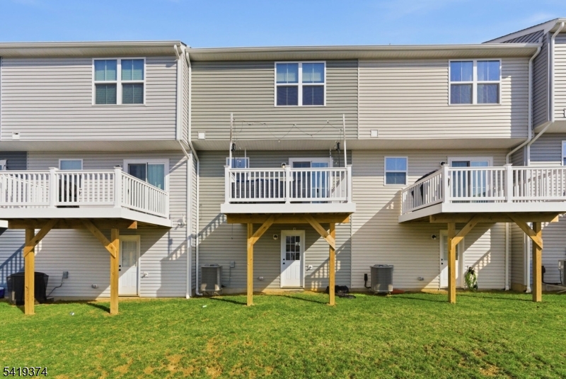 Hawk Pointe/Natures Legacy - Residential