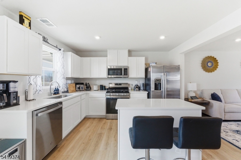 Hawk Pointe/Natures Legacy - Residential