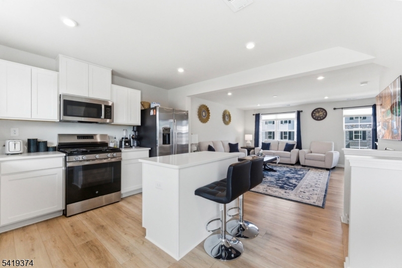 Hawk Pointe/Natures Legacy - Residential