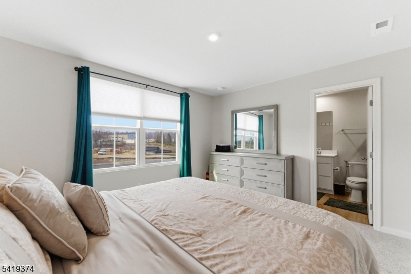 Hawk Pointe/Natures Legacy - Residential