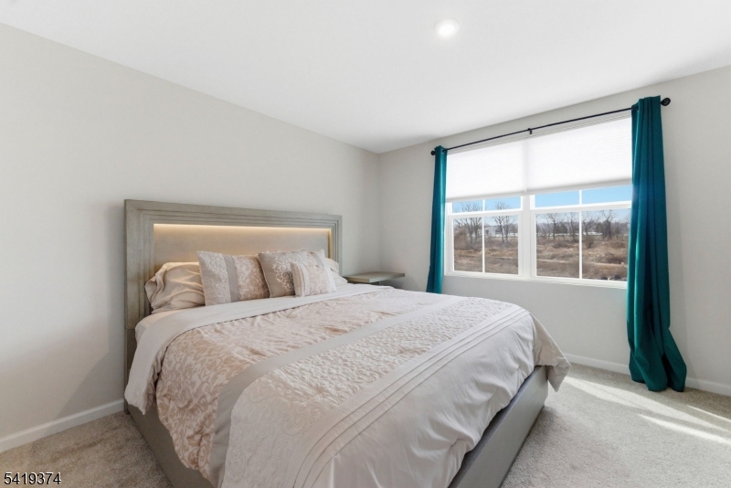 Hawk Pointe/Natures Legacy - Residential