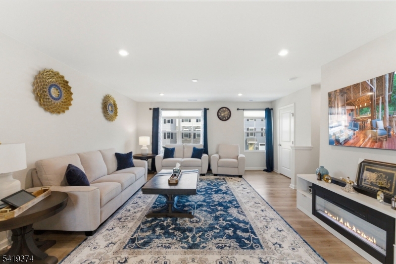 Hawk Pointe/Natures Legacy - Residential