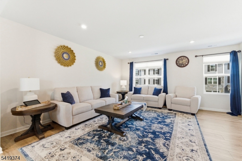 Hawk Pointe/Natures Legacy - Residential