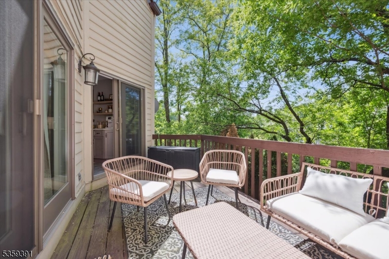 Bernardsville Boro, New Jersey 07924, United States, 3 Bedrooms Bedrooms, ,3 BathroomsBathrooms,Residential,Active,138397