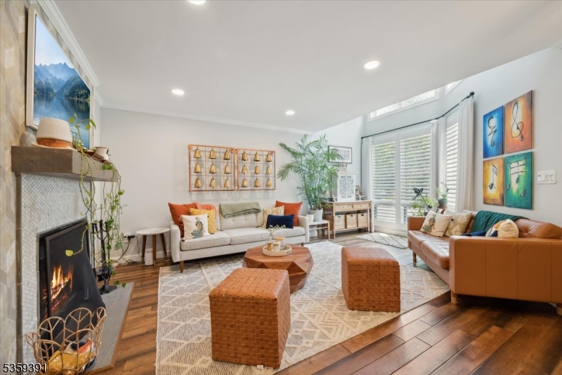 Bernardsville Boro, New Jersey 07924, United States, 3 Bedrooms Bedrooms, ,3 BathroomsBathrooms,Residential,Active,138397