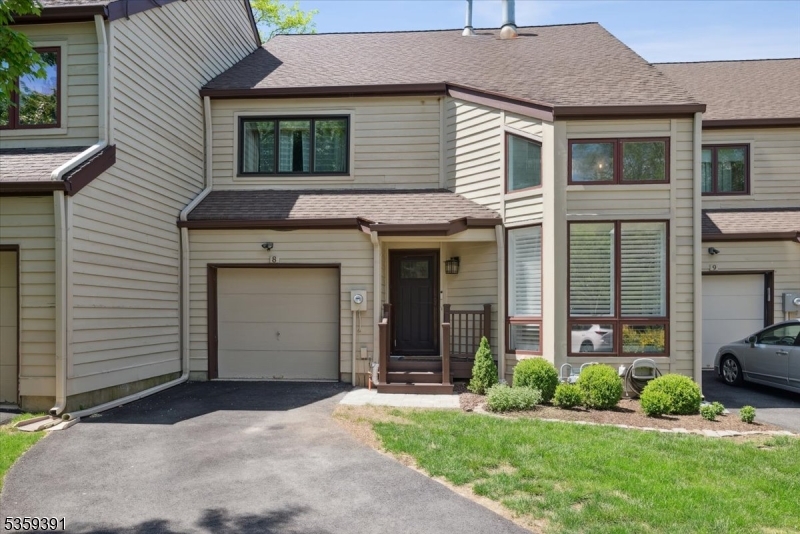 Bernardsville Boro, New Jersey 07924, United States, 3 Bedrooms Bedrooms, ,3 BathroomsBathrooms,Residential,Active,138397