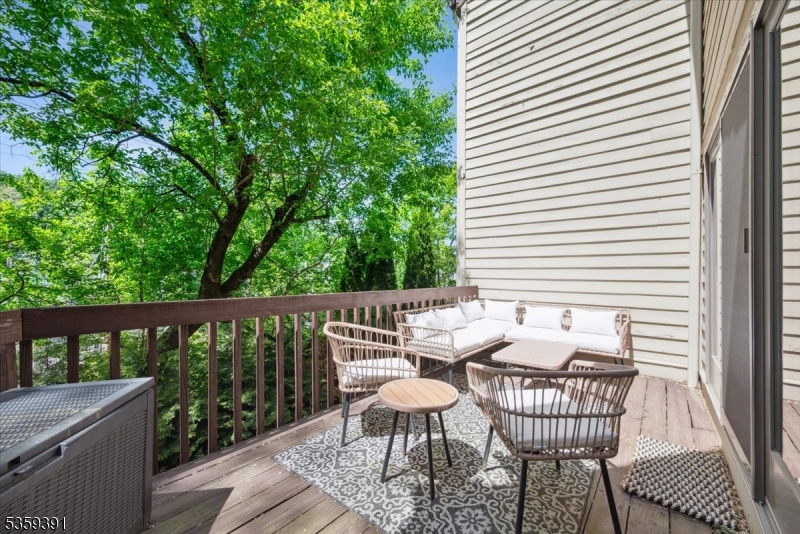 Bernardsville Boro, New Jersey 07924, United States, 3 Bedrooms Bedrooms, ,3 BathroomsBathrooms,Residential,Active,138397