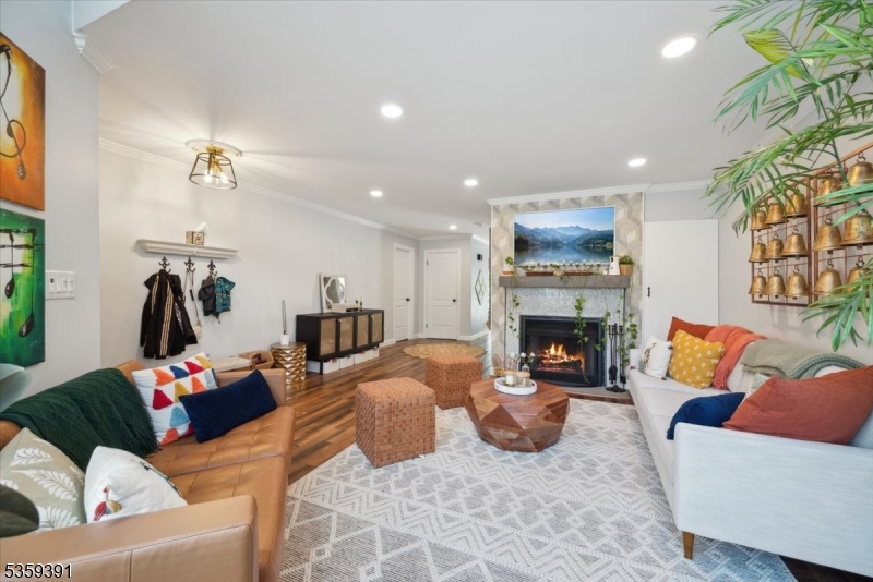 Bernardsville Boro, New Jersey 07924, United States, 3 Bedrooms Bedrooms, ,3 BathroomsBathrooms,Residential,Active,138397