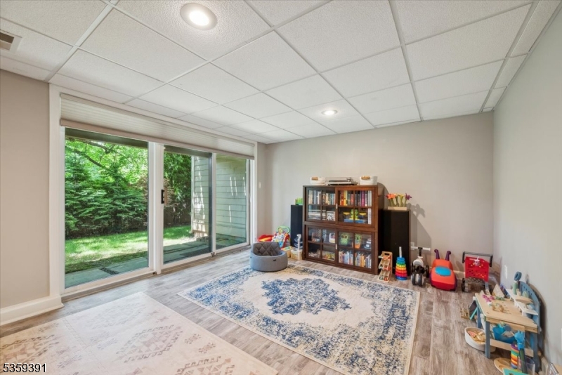 Bernardsville Boro, New Jersey 07924, United States, 3 Bedrooms Bedrooms, ,3 BathroomsBathrooms,Residential,Active,138397