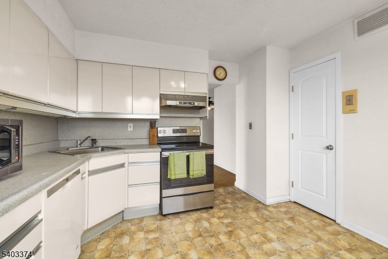 Devonshire - Residential