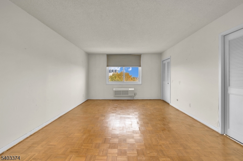 Devonshire - Residential