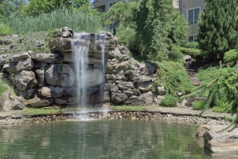 2312 Johnson Dr