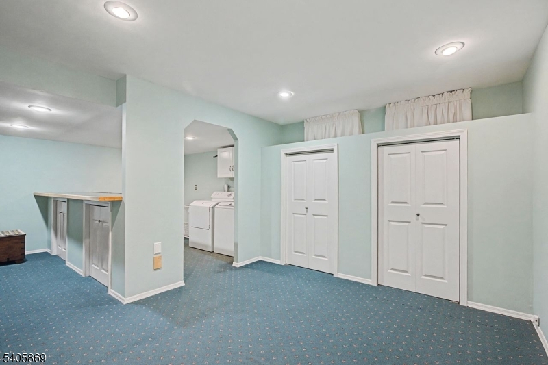 PEACHTREE VILLAGE - Residential