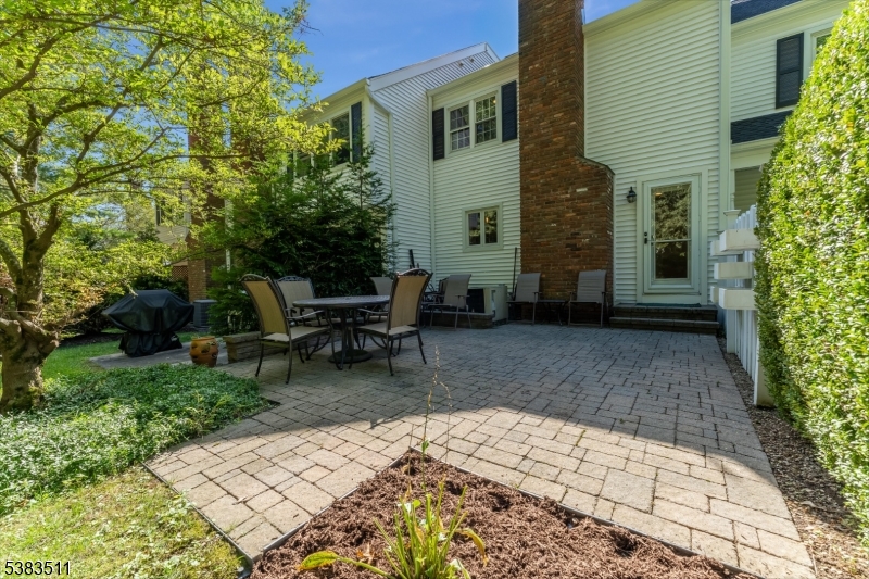 Mendham Commons - Residential Lease