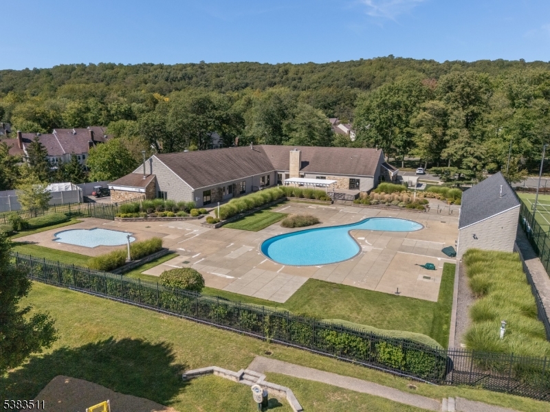 Mendham Commons - Residential Lease