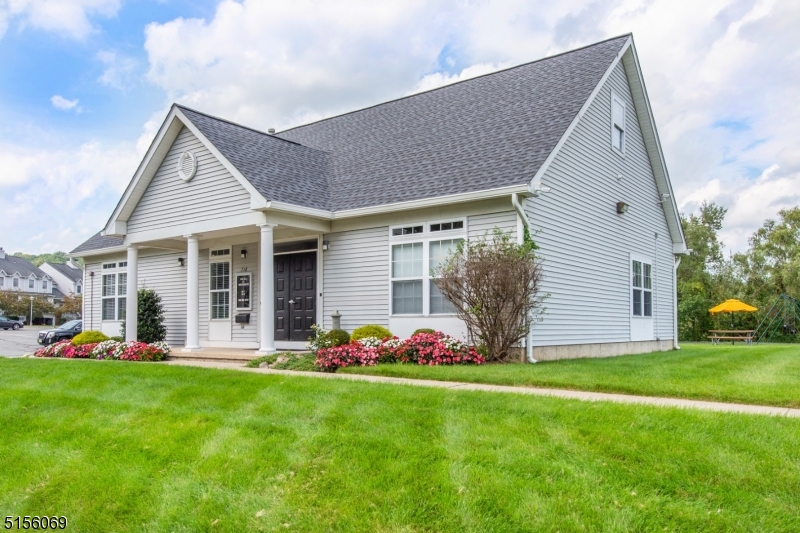 Oak Hill at Independence - Residential