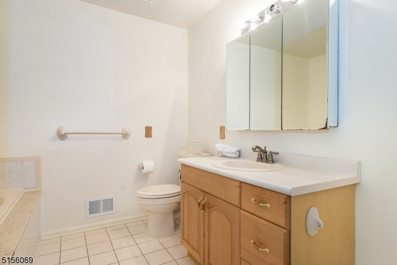 Oak Hill at Independence - Residential