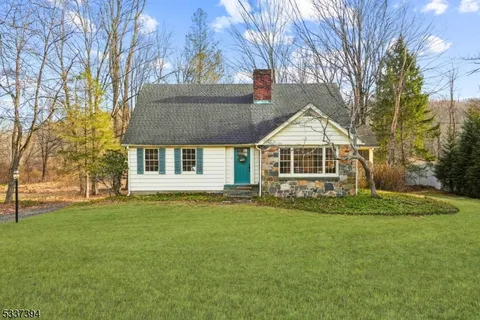 17 E. Main St, Mendham Twp., NJ 07926 - MLS#: 3956427