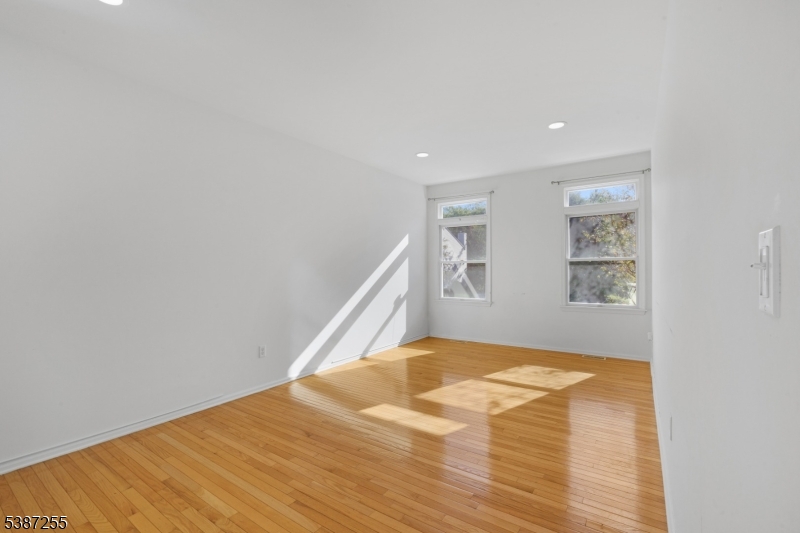 Glenmont Commons - Residential