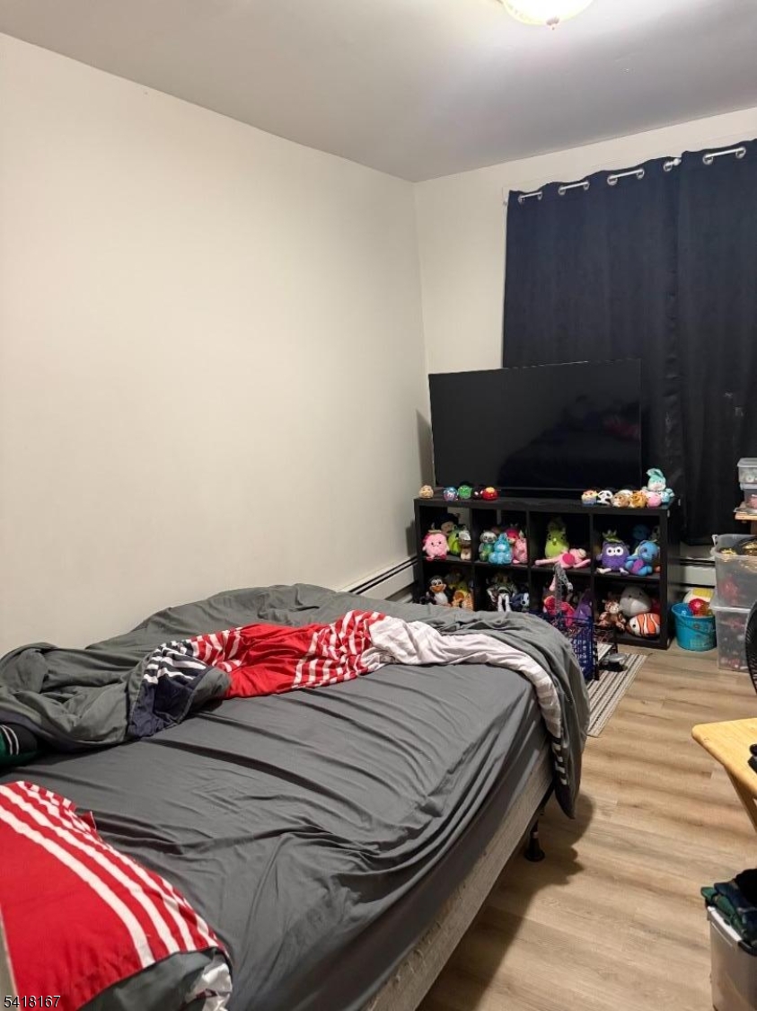 Silver Lake - Residential Income