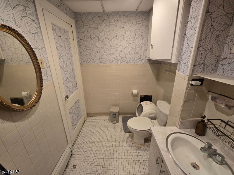 Silver Lake - Residential Income